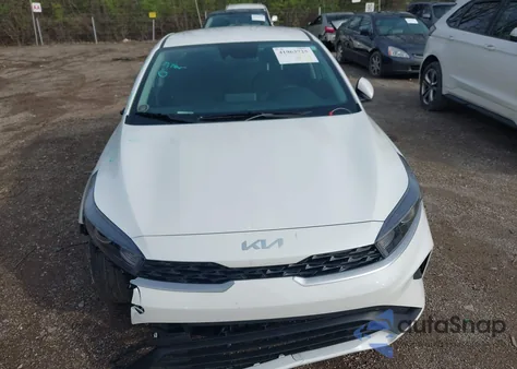 2024 Kia Forte Lxs из США, поврежденный, VIN 3KPF24AD6RE837739